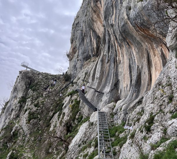 Lake Bovilla Tour - Hikes in Tirana